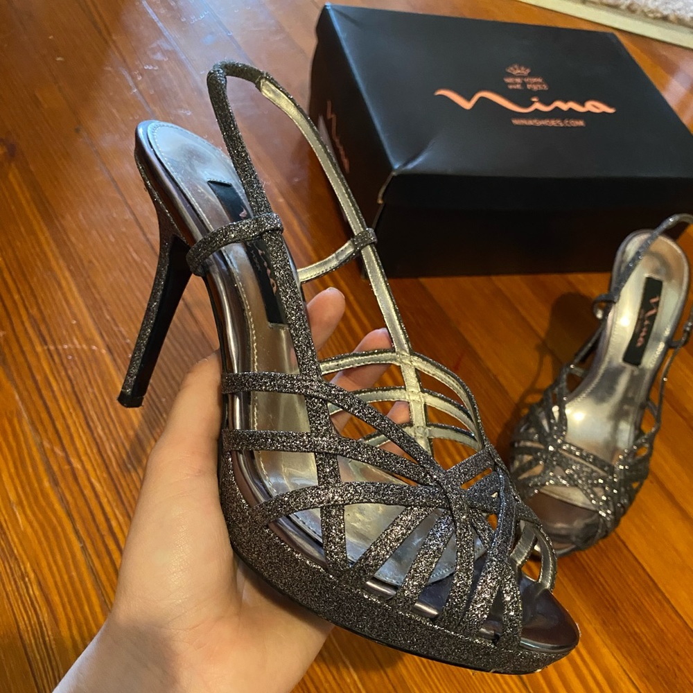 Nina Sparkle Heels Size 8 (Fonda-Pewter)